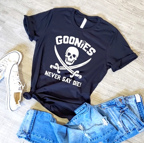 Tops - GOONIES TSHIRT☠